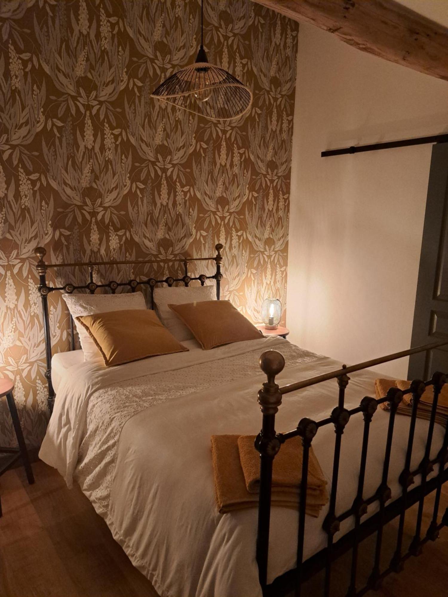 Lavallade12 Chambers D'Hotes Roussines Стая снимка